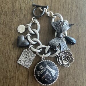 ❌SOLD❌Jessica Simpson Silver Charm Bracelet with Black Accents